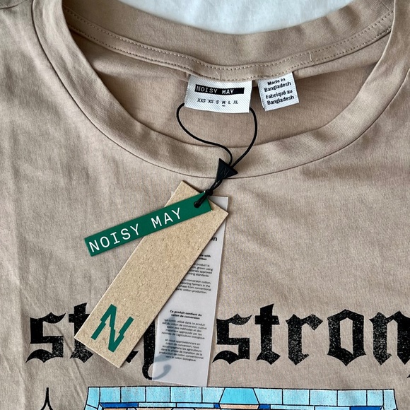 NWT Noisy May Women’s Oversized Stay Strong Tiger T-Shirt, Size M - Picture 7 of 8